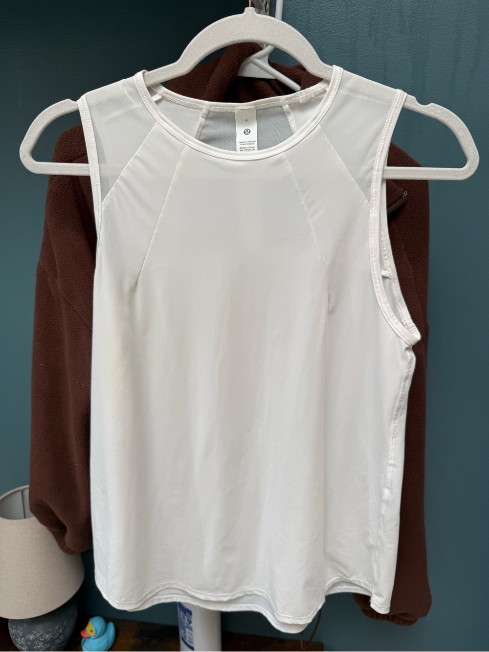 Lululemon womens Sleeveless White Performance Tank Top